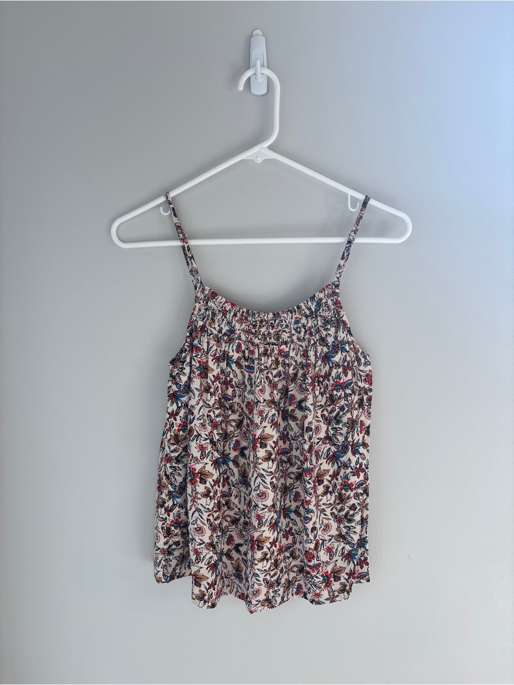 Evereve Floral Smocked Neck Spaghetti Strap Tank Top - Cream Multi